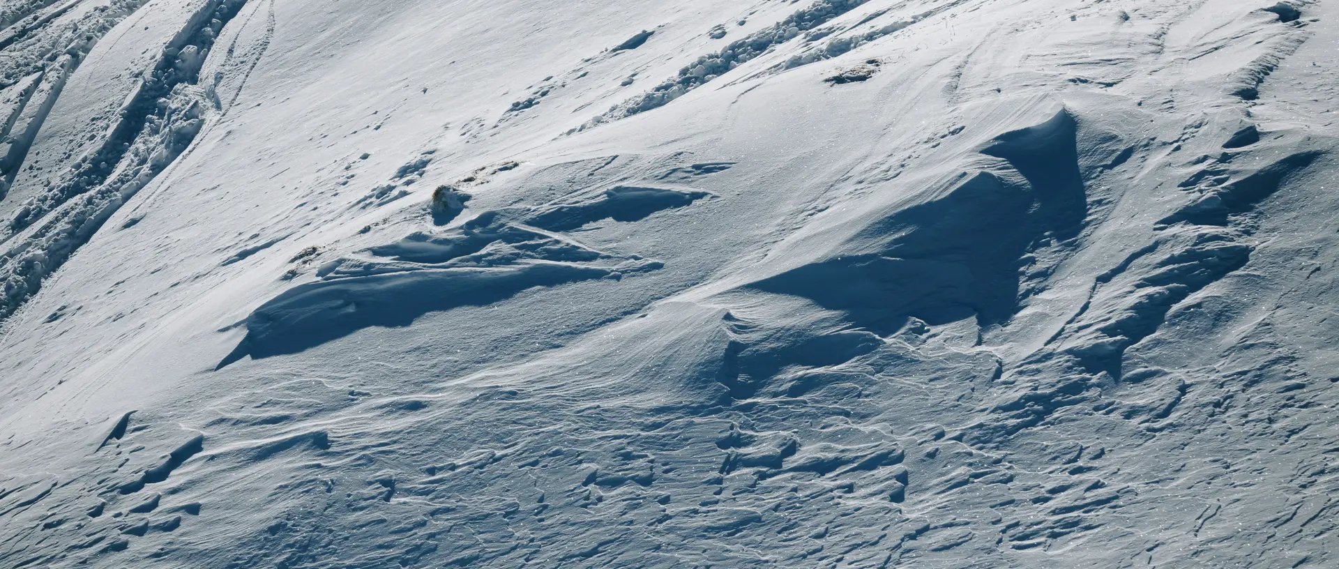 glockna – the most legendary accommodation near Salzburg? Snow-covered slopes with ski and hiking tracks